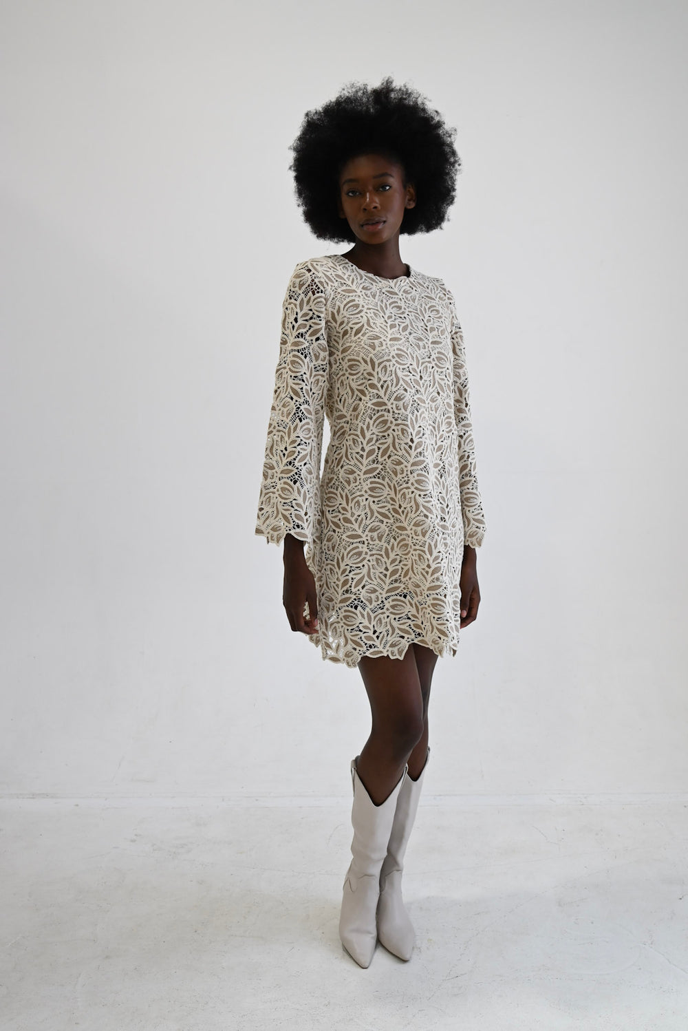 Camilla Caftan Grey Lace