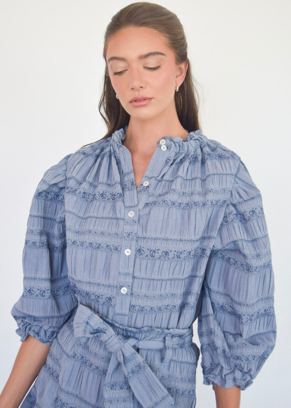 Elastic Collar Top Blue Floral Jacquard