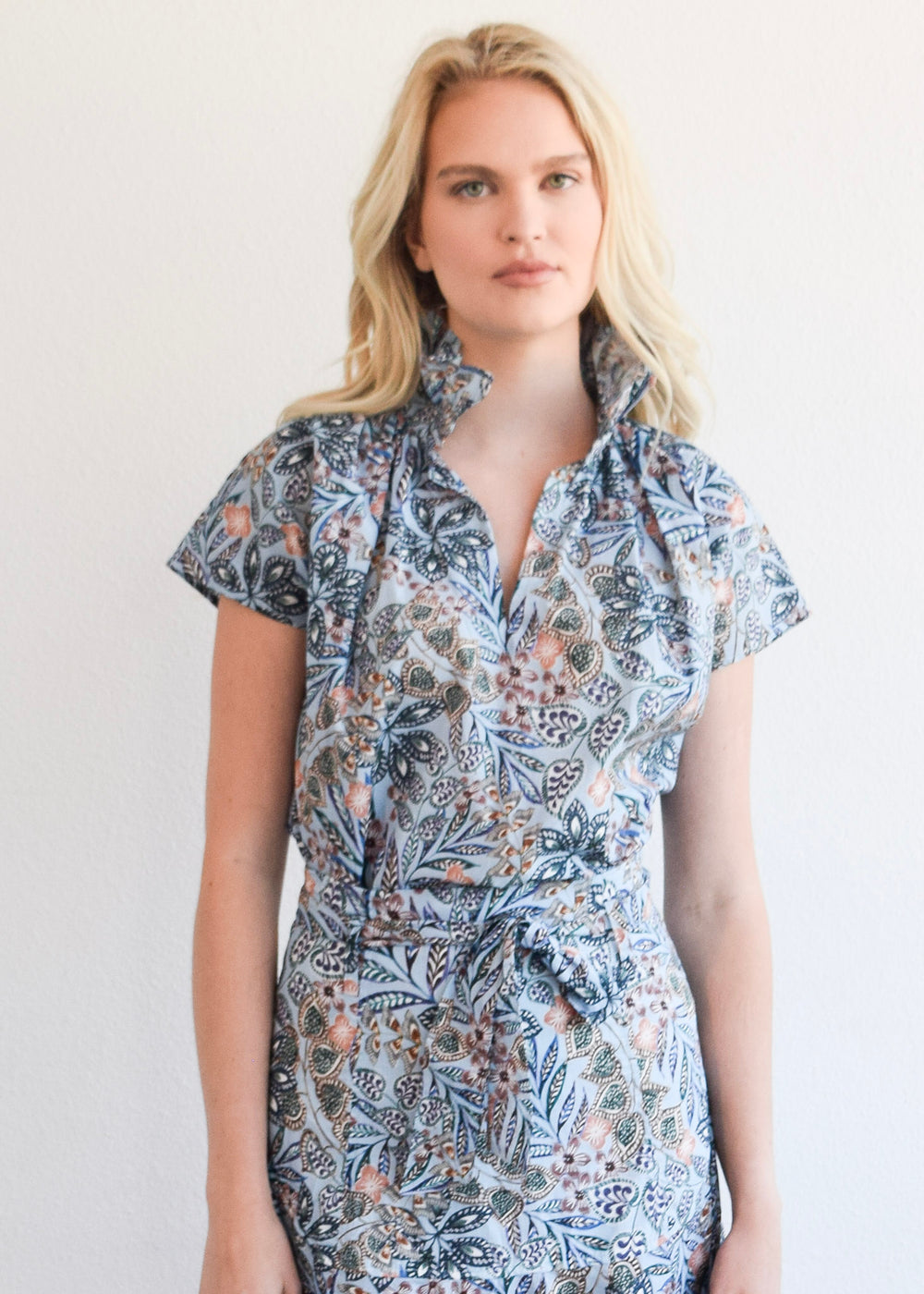 Vicki Short Sleeve Top Blue Floral